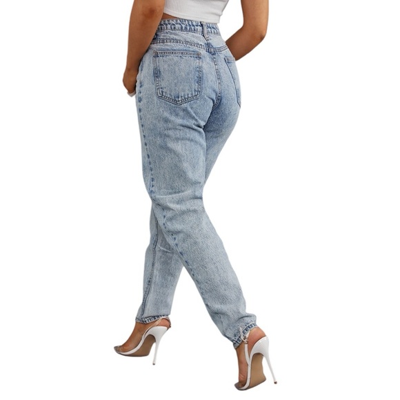 PRETTYLITTLETHING Acid Blue Mom Jeans - Picture 3 of 4
